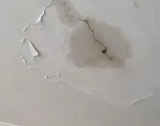 文圣阳台漏水维修公司分享下屋面防水工程质量问题原因分析